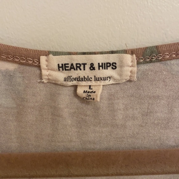 Shirt - Picture 3 of 10